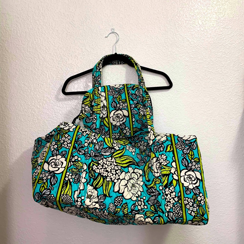 EUC Vera Bradley Large Duffle & Large Cosmetic Bag